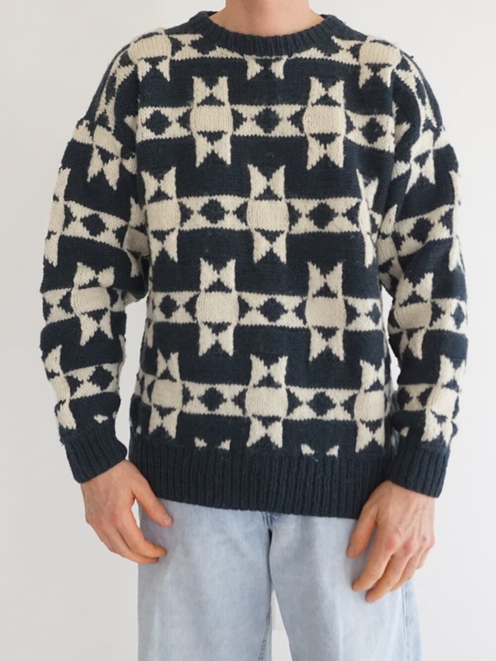 VTG Beaver Canoe Green Cream Geometric Pattern Hand Knit Wool Nordic Sweater M